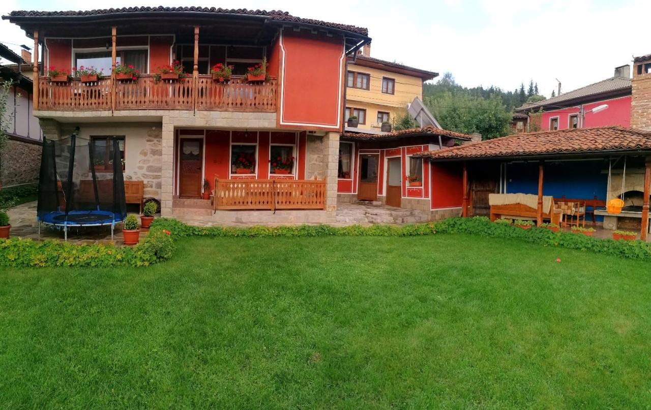 Радкината Къща Hotel Koprivshtitsa Ngoại thất bức ảnh