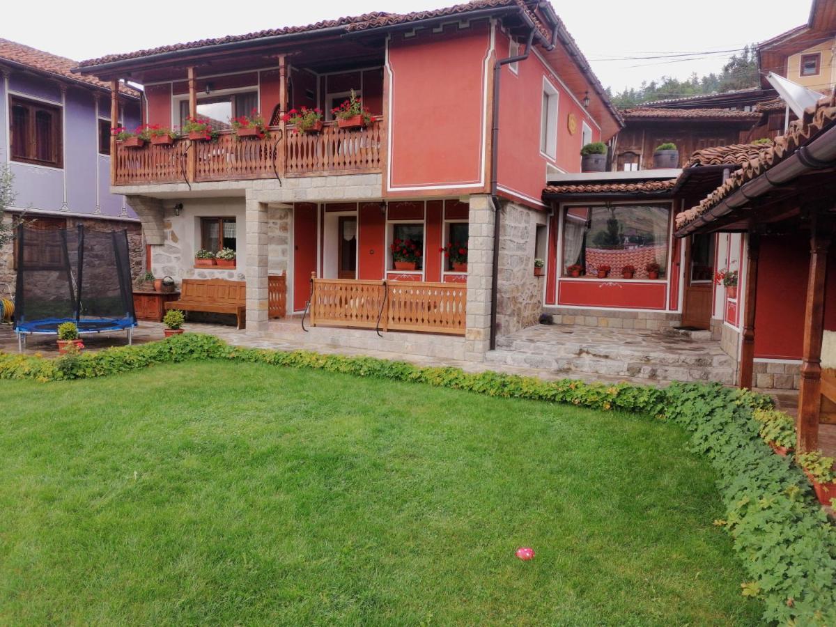 Радкината Къща Hotel Koprivshtitsa Ngoại thất bức ảnh
