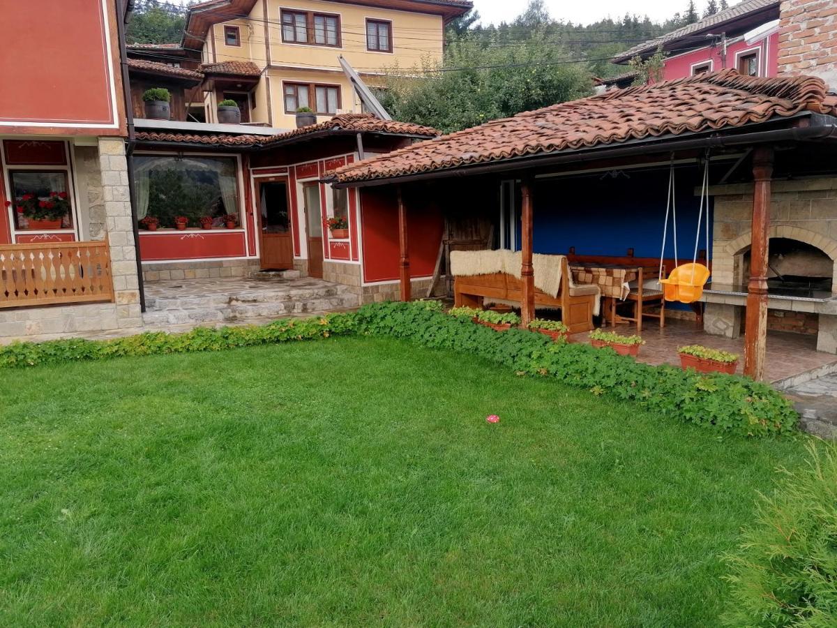 Радкината Къща Hotel Koprivshtitsa Ngoại thất bức ảnh